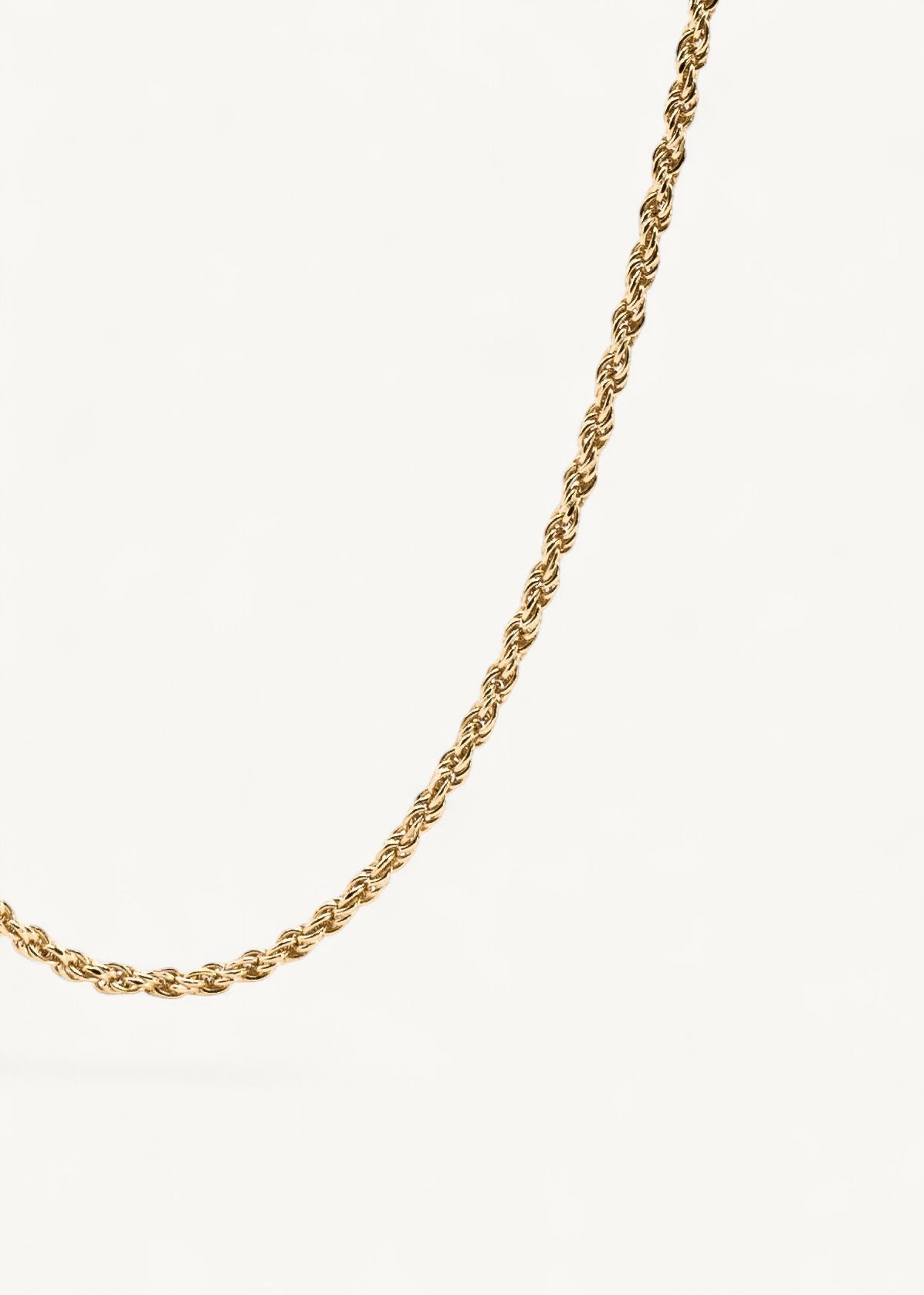 Twistchain Kette ist eine 18 Karat vergoldete 925 Sterlingsilber Gliederkette die Größenverstellbar ist von Mobijou